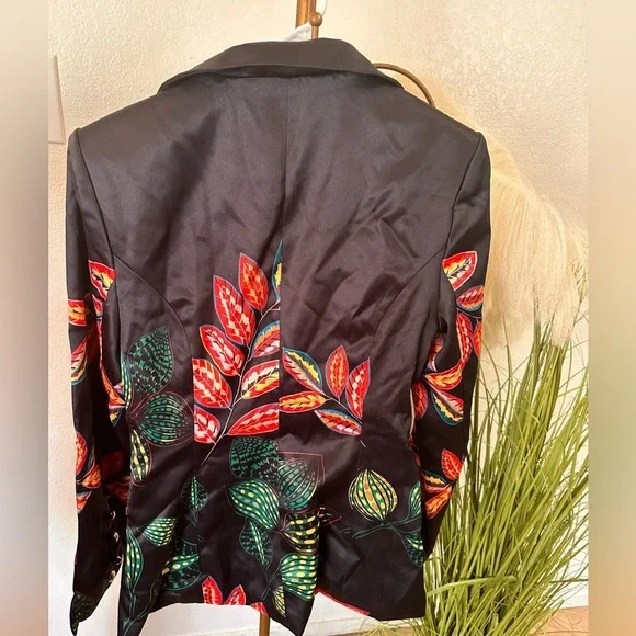 STYLEWE Long Sleeve Floral Blazer Women’s Size Small Black and Multi Color - Picture 3 of 4